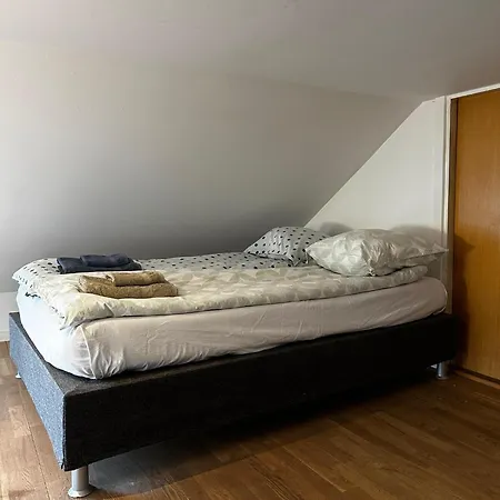 Mini Med Kokken Og Adgang Til Badevaerelse